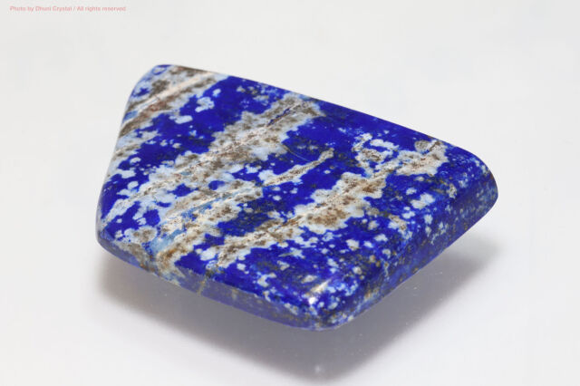ラピスラズリ】深い瑠璃色に宿る叡智と守護の石｜天然石・パワーストーン