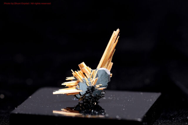 サンルチル原石/ケース付き(T701)