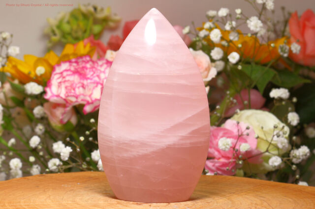 ローズクォーツ 愛と癒しをもたらす優しいピンクの天然石