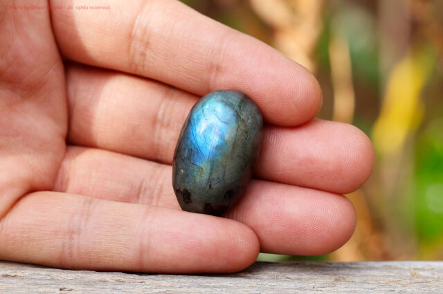 ラブラドライト 潜在能力を開き未来を照らす虹色の変光石