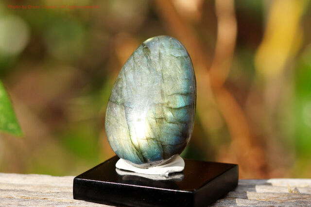 ラブラドライト 潜在能力を開き未来を照らす虹色の変光石