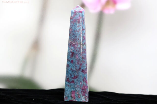 ルビー・イン・カイヤナイト/オベリスク型(T984)