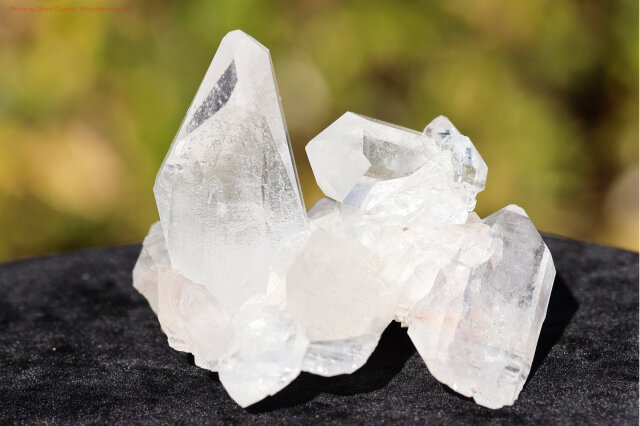 ヒマラヤ水晶｜マニカラン産ピンククラスター｜淡い癒しの輝き