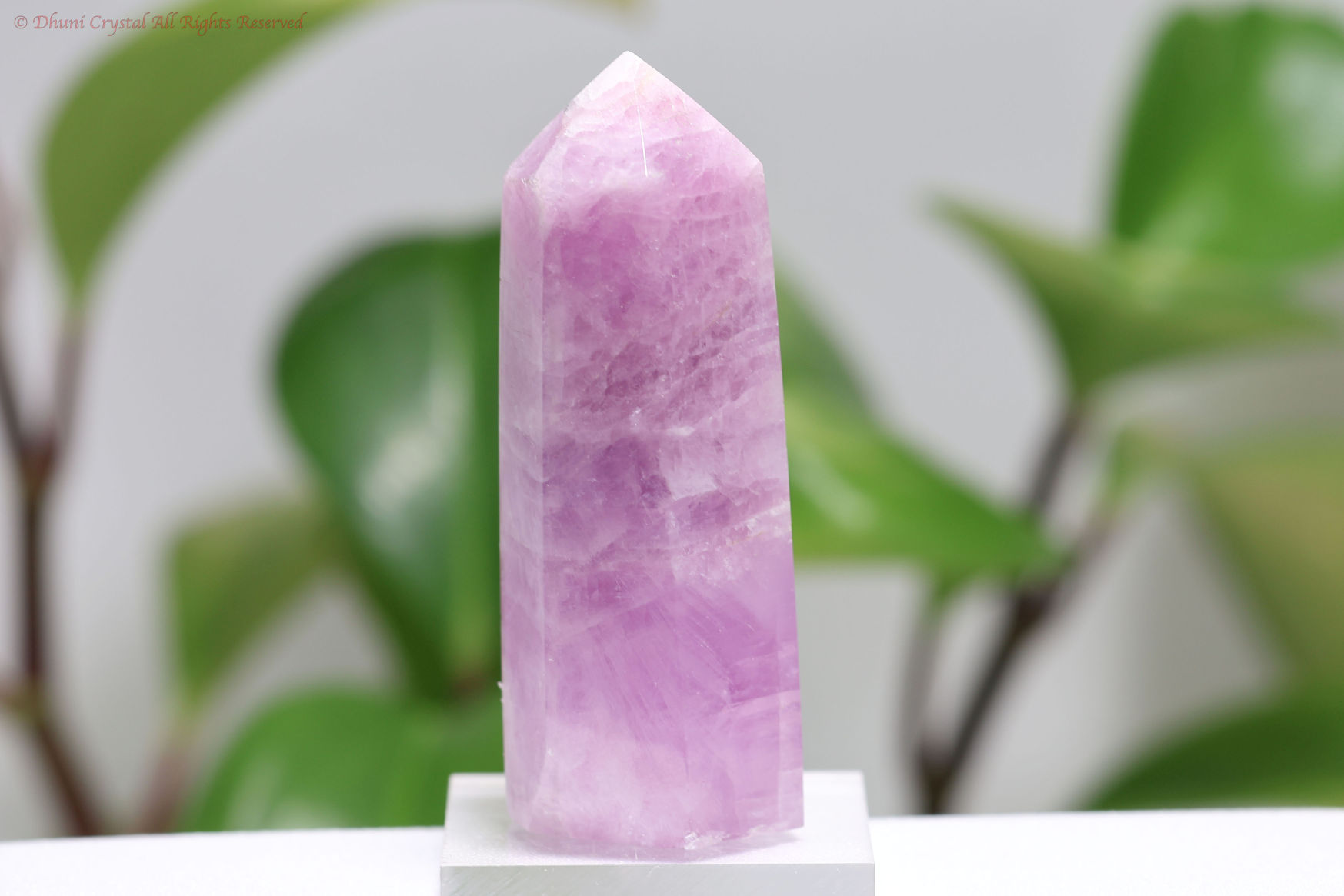 クンツァイトのオベリスク(T252)