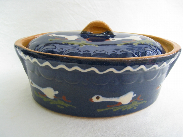 アルザス陶器 テリーヌオーバル2点セットになります。