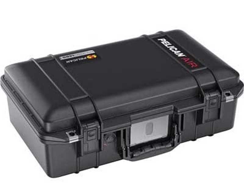 PELICAN(ペリカン) 1485 エアケース フォームなし ブラック 18L プッシュボタンラッチ付き [014850-0011-110] 1485 Air Case No Form Black カメラ ケース