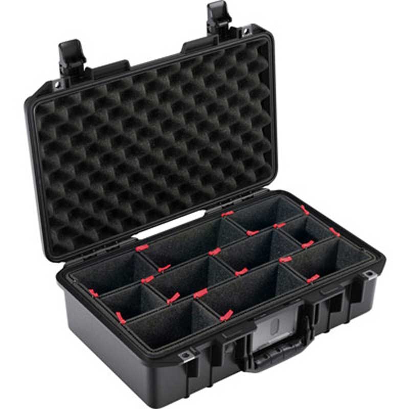 PELICAN(ペリカン) 1485 エアケース トレックパック ブラック 18L プッシュボタンラッチ付き [014850-0051-110] 1485 Air Case with TrekPak™ Black カメラ ケース