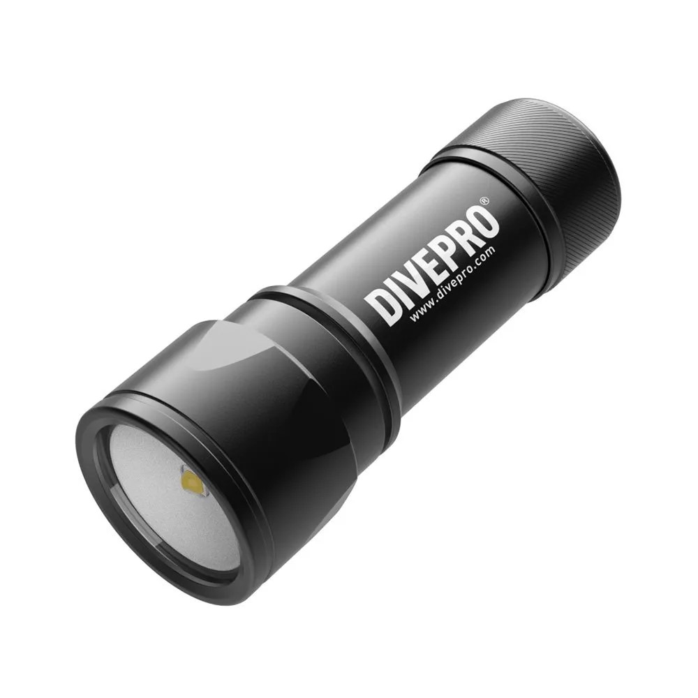 DIVEPRO（ダイブプロ）[D6F] 1050ルーメン フォトライト ワイド 照射角度140° 国内正規品 ブラック 水中LEDライト 5000K 充電式 ツイストスイッチ 水中カメラ 水中撮影 スキューバダイビング スノーケリング スキンダイビング