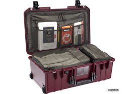 PELICAN(ペリカン) 1535 エアトラベルケース パッキングオーガナイザー付き プレスアンドプルラッチ OXブラッド 27L [015350-0080-175] 1535TRVL 1535 Air Travel Case with Packing Organizer Press and Pull Latch OX Blood