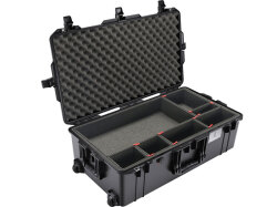 PELICAN(ペリカン) 1615 エアケース トレックパック プレスアンドプルラッチ ブラック 71L [016150-0051-110] 1615Air 1615 Air Case with TrekPak™ Press and Pull Latch Black