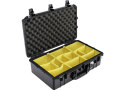 PELICAN(ペリカン) 1555 エアケース パッド付きディバイダー プレスアンドプルラッチ ブラック 36L [015550-0041-110] 1555Air 1555 Air Case with Padded Divider Press and Pull Latch Black