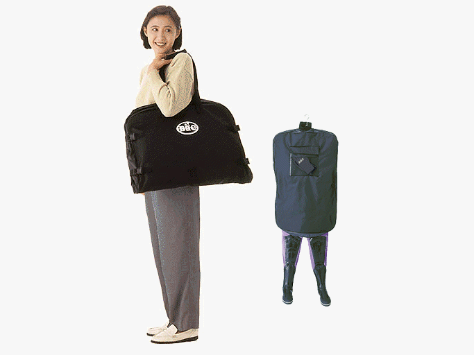 BBC（ビービーシー） スーツケースカバー3（ハンガーなし） ●サイズ：幅58x高さ90x厚さ8ｃｍ