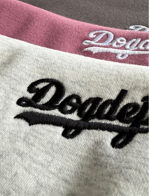 スポーツロゴ刺繍ショートスウェット   ブランドのドッグデプト/DOG DEPT