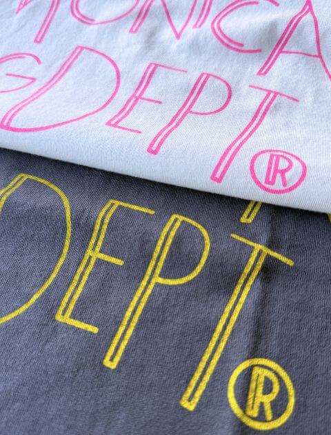 ネオンロゴ　Tシャツ   ブランドのドッグデプト/DOG DEPT