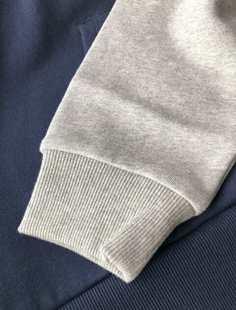 UNISEX】クラシックロゴジップパーカー