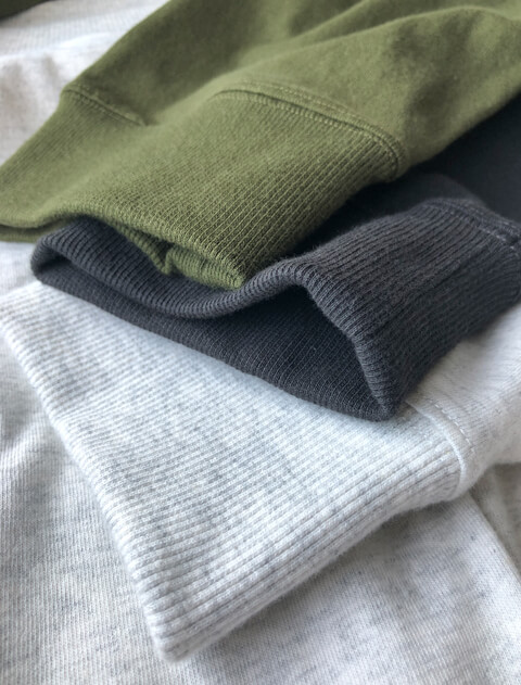 UNISEX】リアルドッグカレッジ刺繍ロンT