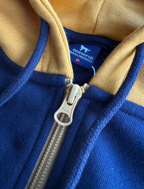 カレッジロゴジップパーカー  ブランドのドッグデプト/DOG DEPT