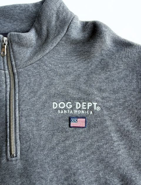 クラシックロゴスタンドジップ  ブランドのドッグデプト/DOG DEPT