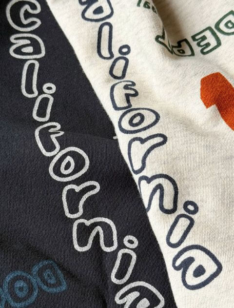 HELLO.MAX総柄ロゴクルー   ブランドのドッグデプト/DOG DEPT