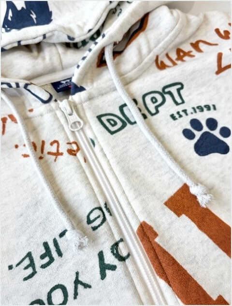 HELLO.MAX総柄ロゴジップパーカー ブランドのドッグデプト/DOG DEPT