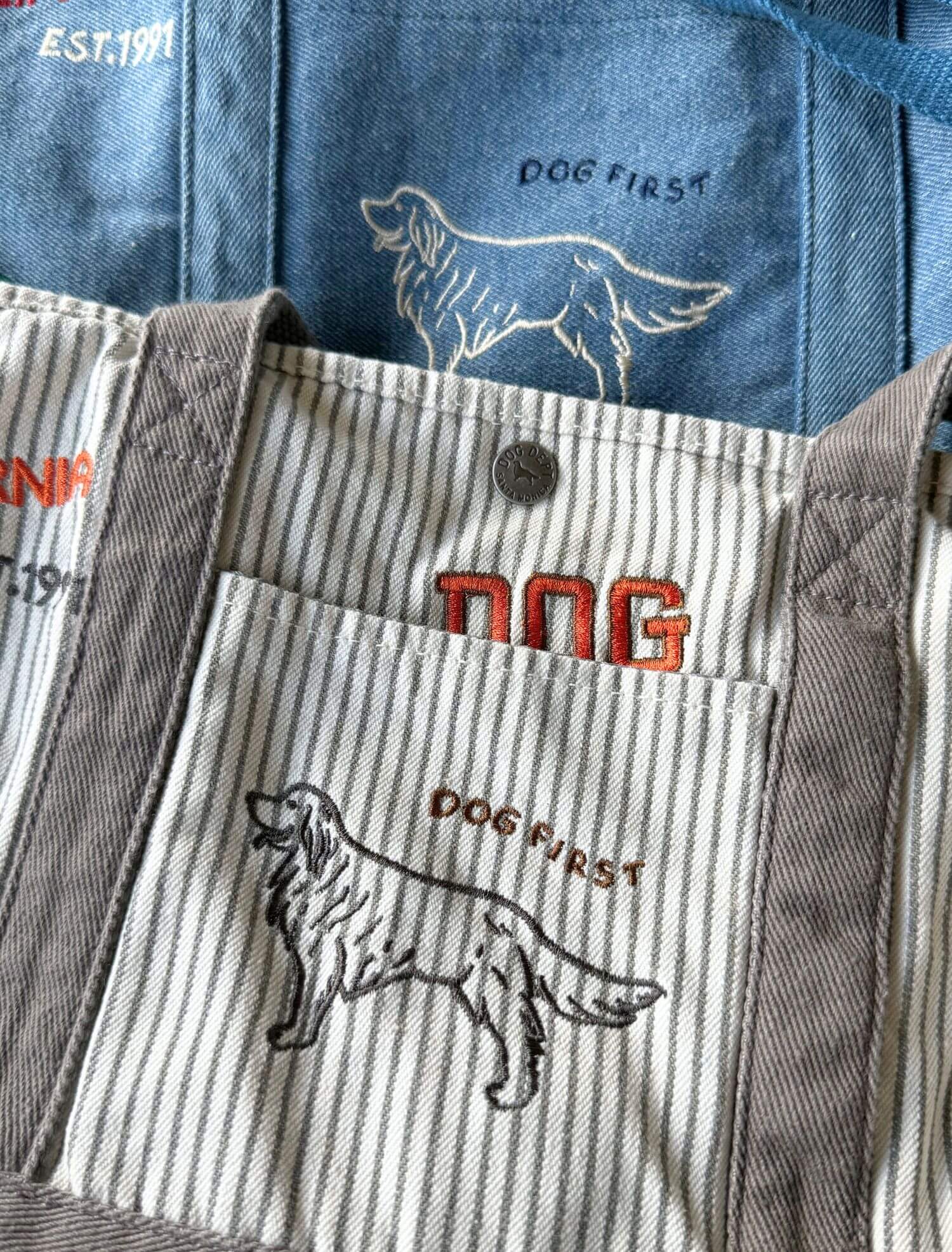 ブランドのドッグデプト/DOG DEPT デニムグラフィティ刺繍バッグ