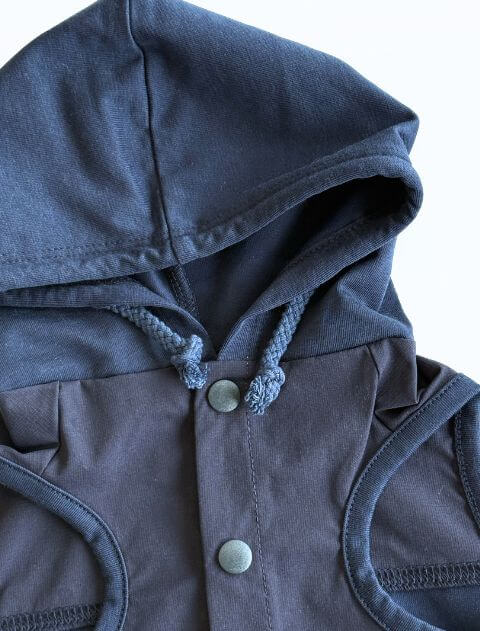 スポーツロゴ　スウェットパーカー 犬服ブランドのドッグデプト/DOG DEPT