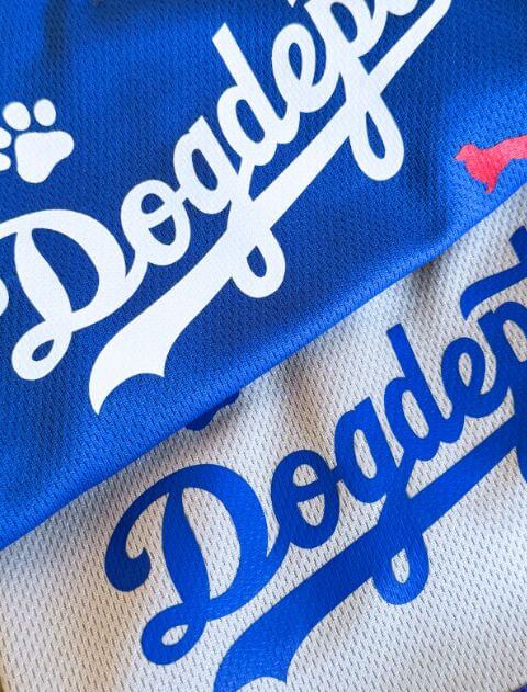 スポーツロゴ　スウェットパーカー 犬服ブランドのドッグデプト/DOG DEPT