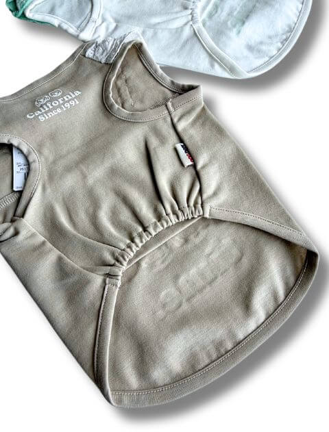 保冷剤ポケット付きフリルノースリーブ 犬服ブランドのドッグデプト/DOG DEPT