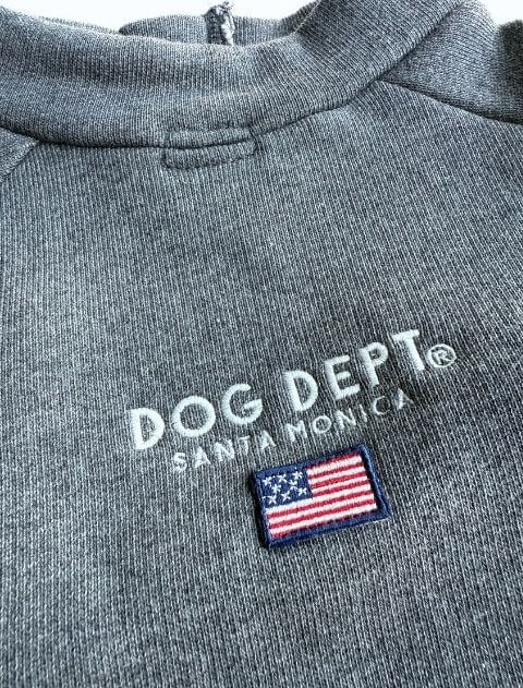 クラシックロゴスタンドハーフジップ 犬服ブランドのドッグデプト/DOG DEPT
