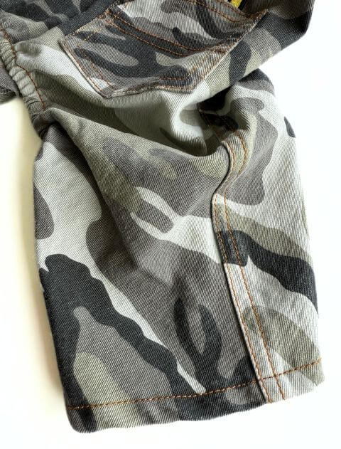 カモフラサロペット犬服ブランドのドッグデプト/DOG DEPT