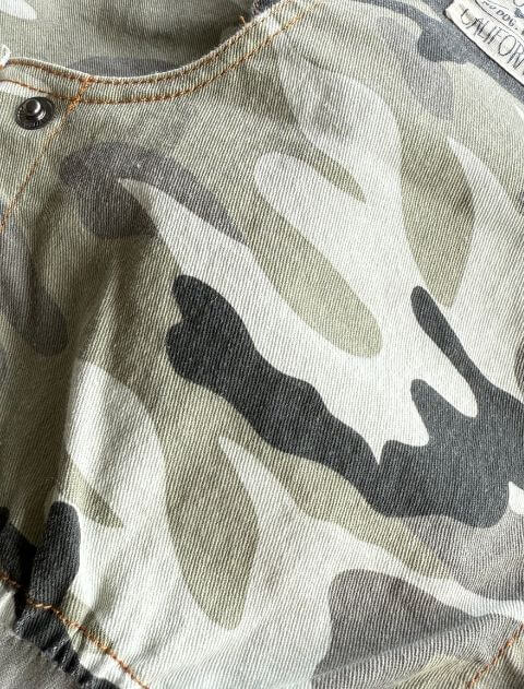 カモフラサロペット犬服ブランドのドッグデプト/DOG DEPT