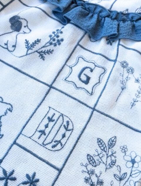 エンブロイダリー刺繍フリルノースリーブ      犬服ブランドのドッグデプト/DOG DEPT