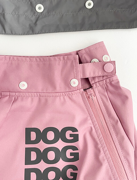 【耐水圧10000mm】ストレッチ撥水足つきレインコート 犬服ブランドのドッグデプト/DOG DEPT