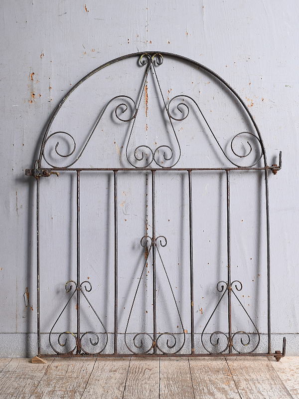 イギリスアンティーク アイアンフェンス ゲート柵 ガーデニング 11087
