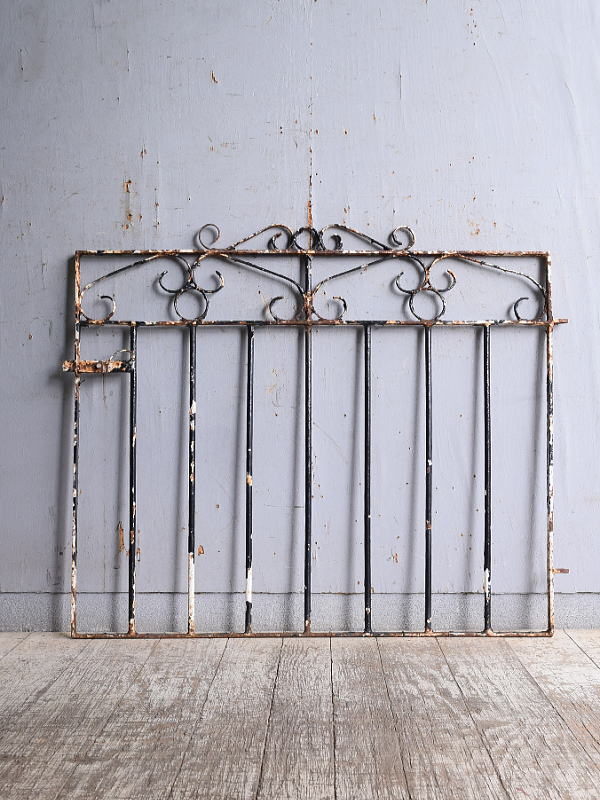 イギリスアンティーク アイアンフェンス ゲート柵 ガーデニング 11202