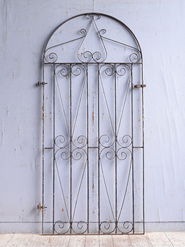 イギリスアンティーク アイアンフェンス ゲート柵 ガーデニング 11215