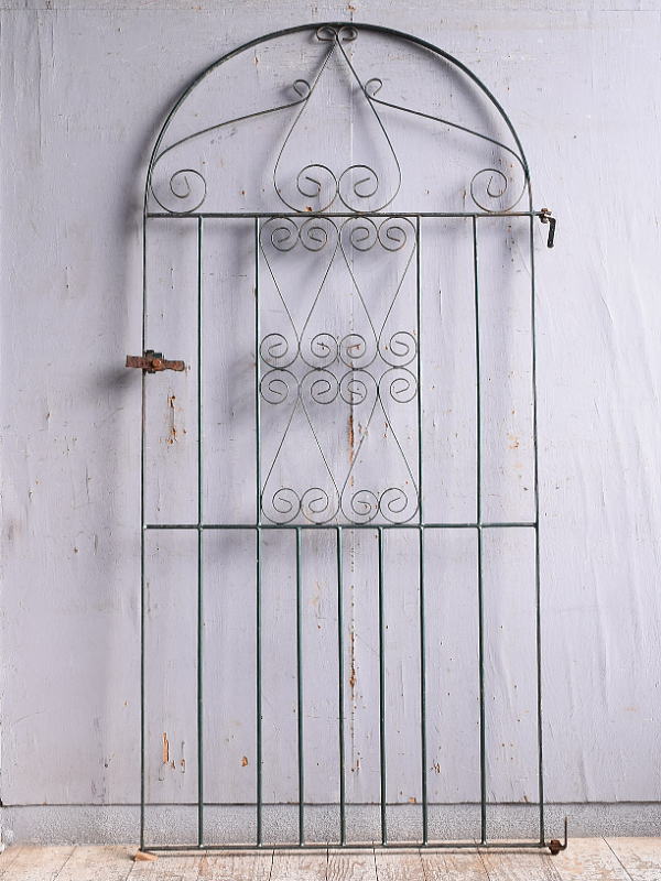 イギリスアンティーク アイアンフェンス ゲート柵 ガーデニング 11536