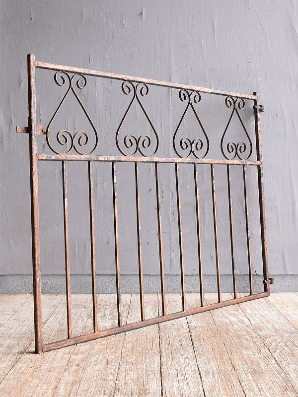 イギリスアンティーク アイアンフェンス ゲート柵 ガーデニング 1166