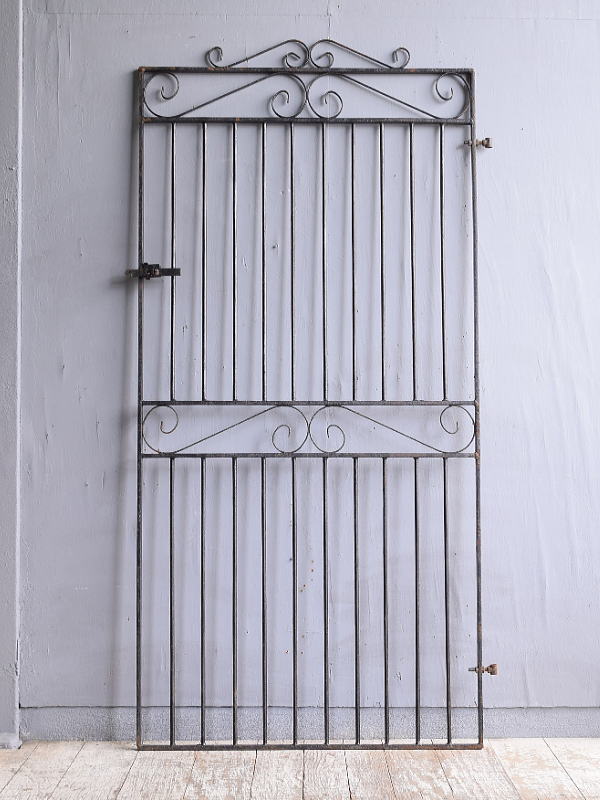 イギリスアンティーク アイアンフェンス ゲート柵 ガーデニング 11669