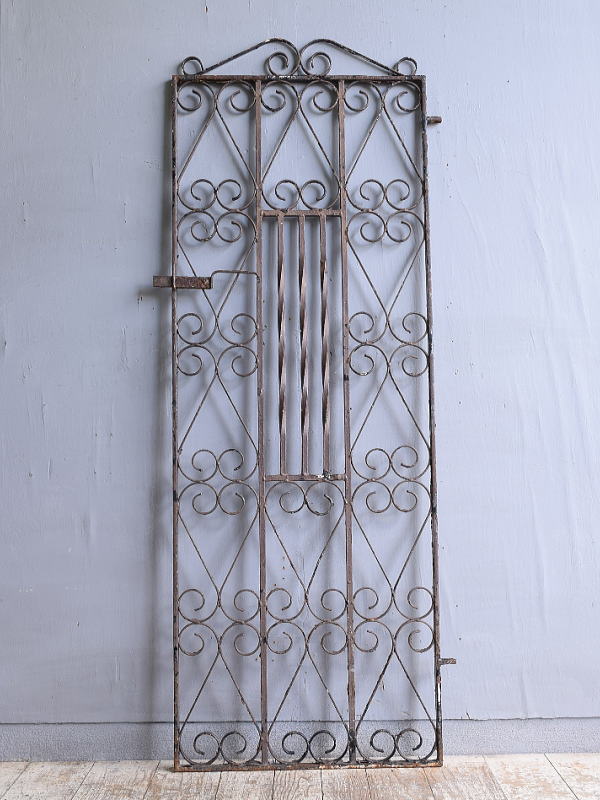 イギリスアンティーク アイアンフェンス ゲート柵 ガーデニング 11718