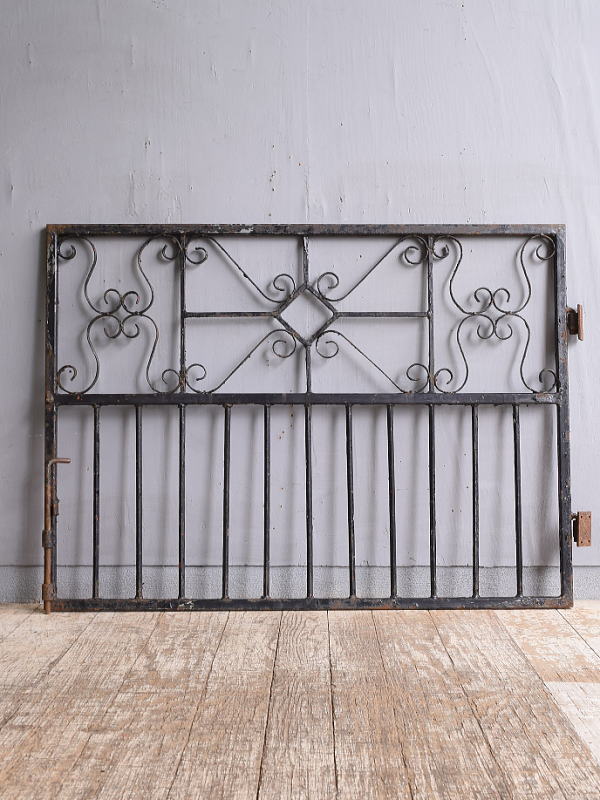 イギリスアンティーク アイアンフェンス ゲート柵 ガーデニング 11742