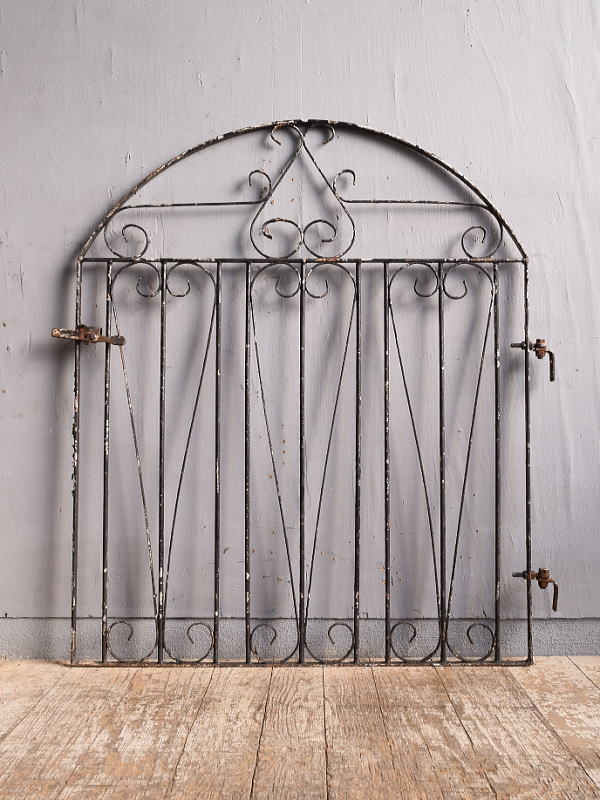 イギリスアンティーク アイアンフェンス ゲート柵 ガーデニング 12001