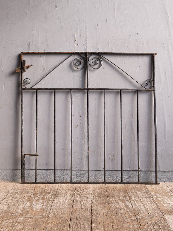 イギリスアンティーク アイアンフェンス ゲート柵 ガーデニング 12006