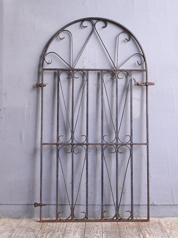 イギリスアンティーク アイアンフェンス ゲート柵 ガーデニング 12172