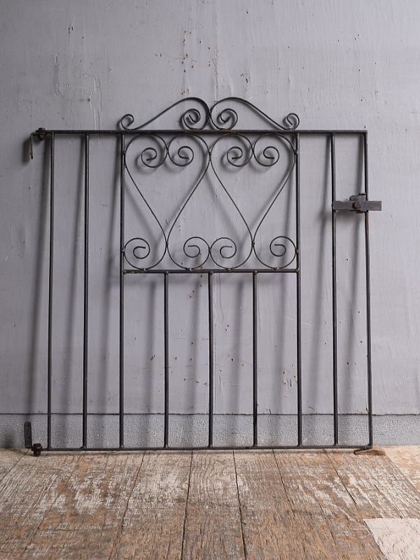 イギリスアンティーク アイアンフェンス ゲート柵 ガーデニング 12320
