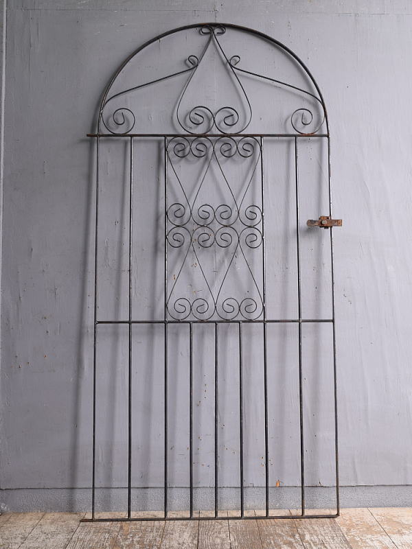イギリスアンティーク アイアンフェンス ゲート柵 ガーデニング 12373
