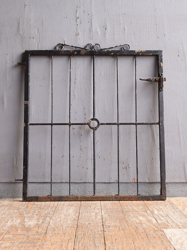 イギリスアンティーク アイアンフェンス ゲート柵 ガーデニング 12522