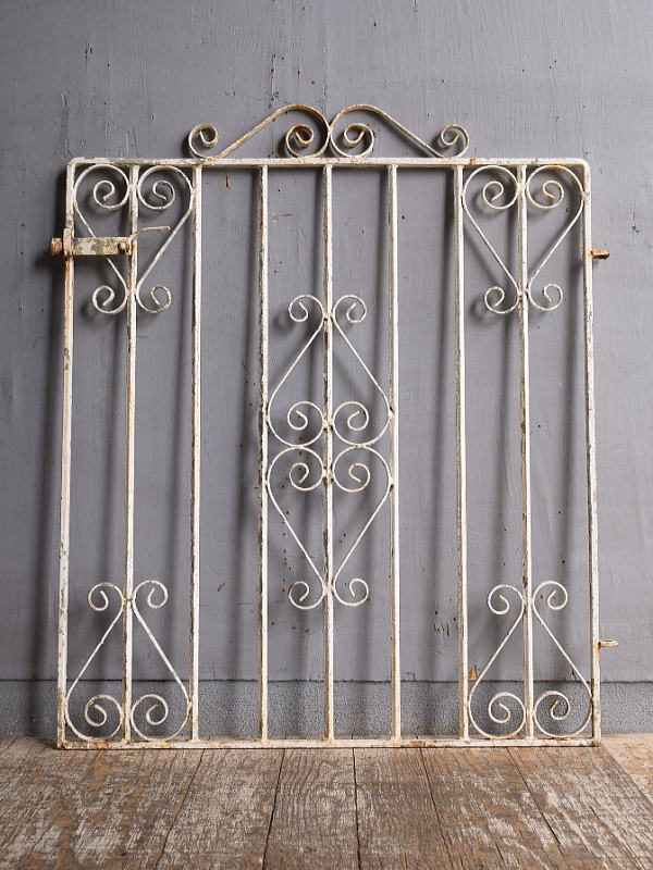 イギリスアンティーク アイアンフェンス ゲート柵 ガーデニング 12524