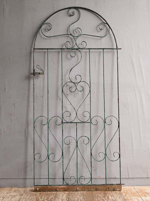 イギリスアンティーク アイアンフェンス ゲート柵 ガーデニング 12543