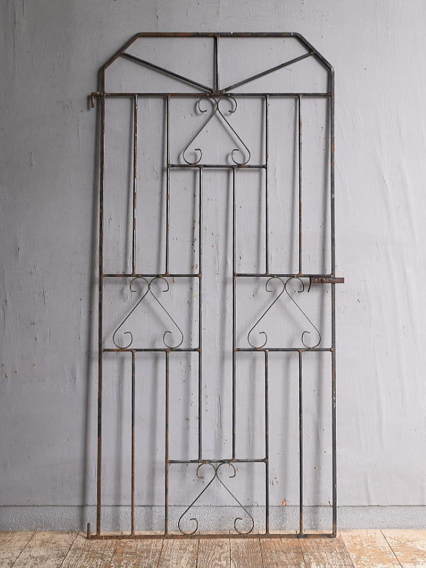 イギリスアンティーク アイアンフェンス ゲート柵 ガーデニング 12575